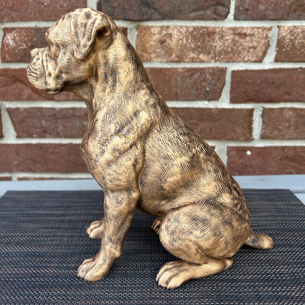 Charming Boxer Statue - Picture 4 of 8